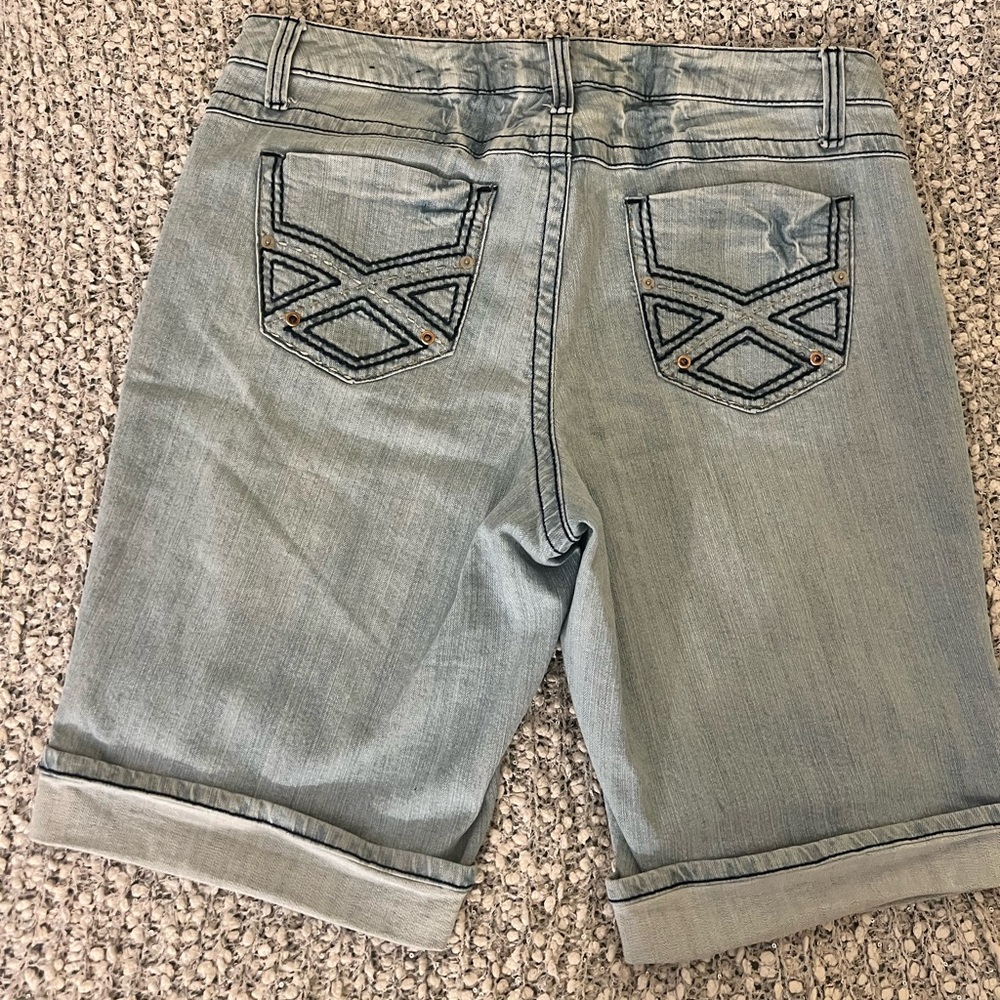 Jeans - Picture 2 of 4